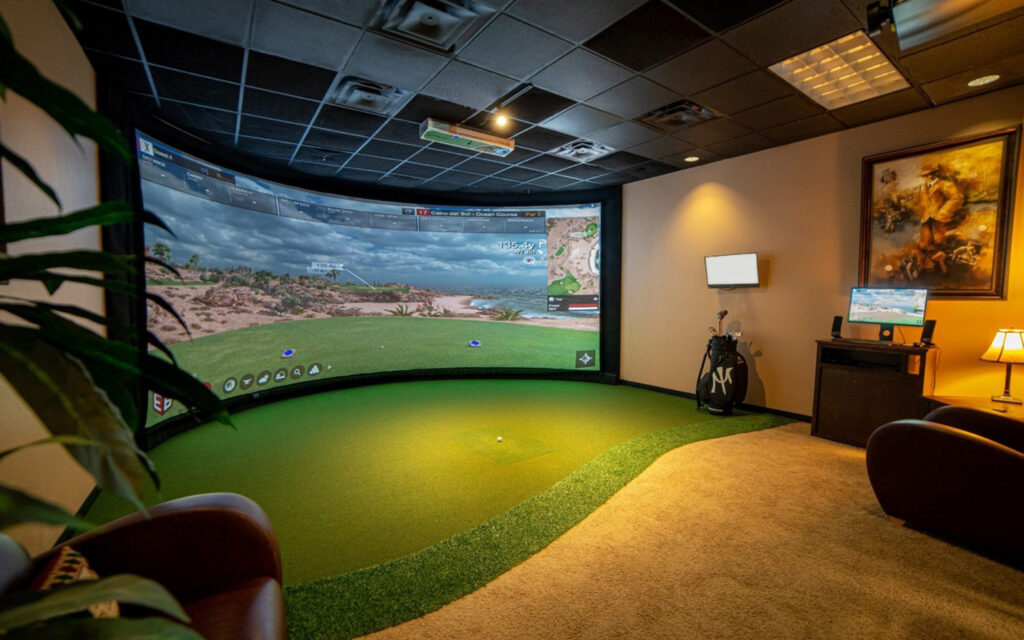 About Golf simulator with a curved screen.